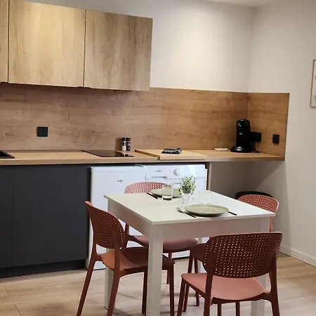 Le Maillot Vii Apartment